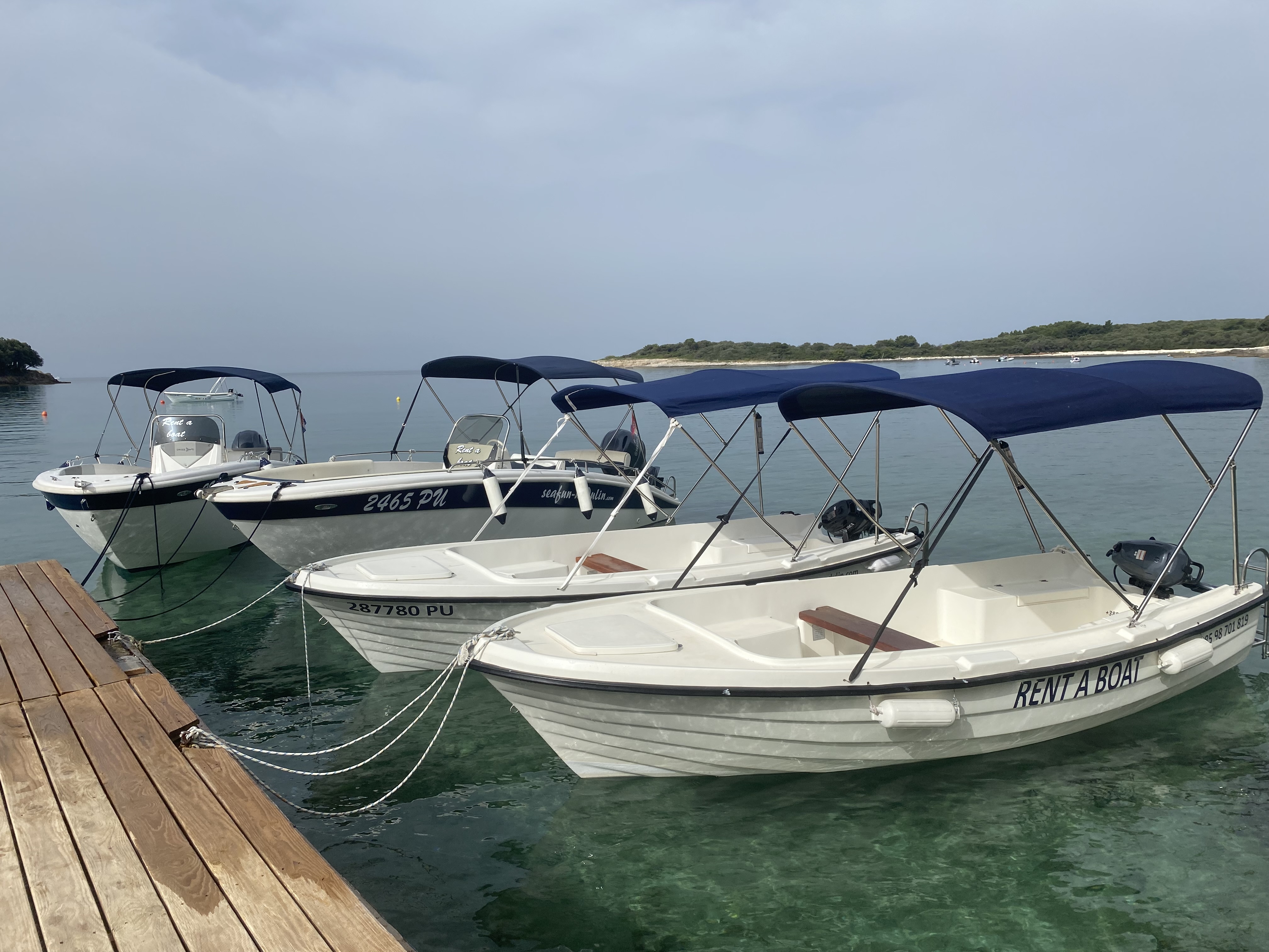 Adria 500 on the water